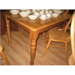 MAPLE DINING TABLE & LEAF