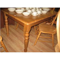 MAPLE DINING TABLE & LEAF