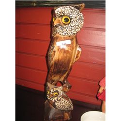 INTIQUITELY WOOD CARVED OWL