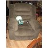 Image 1 : ROCKER RECLINER