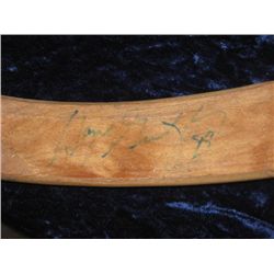 HOCKEY STICK - AUTHENTIC GRETZKY SIGNATURE - TITAN