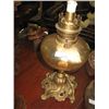 Image 1 : OIL LAMP - NO FLUTE BRASS CAST BASE