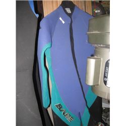 WET SUIT - BLUE/GRN/BLK