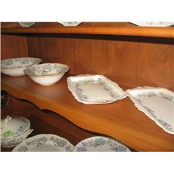 ROYAL ALBERT - SILVER MAPLE SERIES - SERVING - 4 P