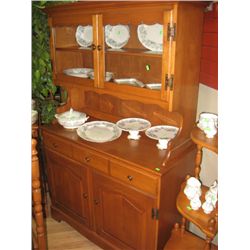 MAPLE CHINA CABINET