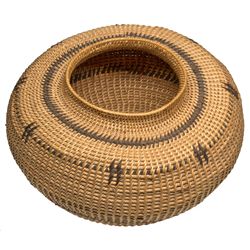 Mono Bottleneck Basket