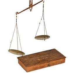 Miner's Scale in Wood Box-"Cheater Model"