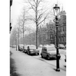 Heijbroek, W.,Lichte sneeuwwade Den Haag,23,5 x 17,2 cm,vintageprint, €80-100...