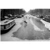 Image 1 : Ginjaar, Aloys,Winter in Amsterdam 1991,23,5 x 35,5 cm,cibachrome,signed on the back, €275-300...