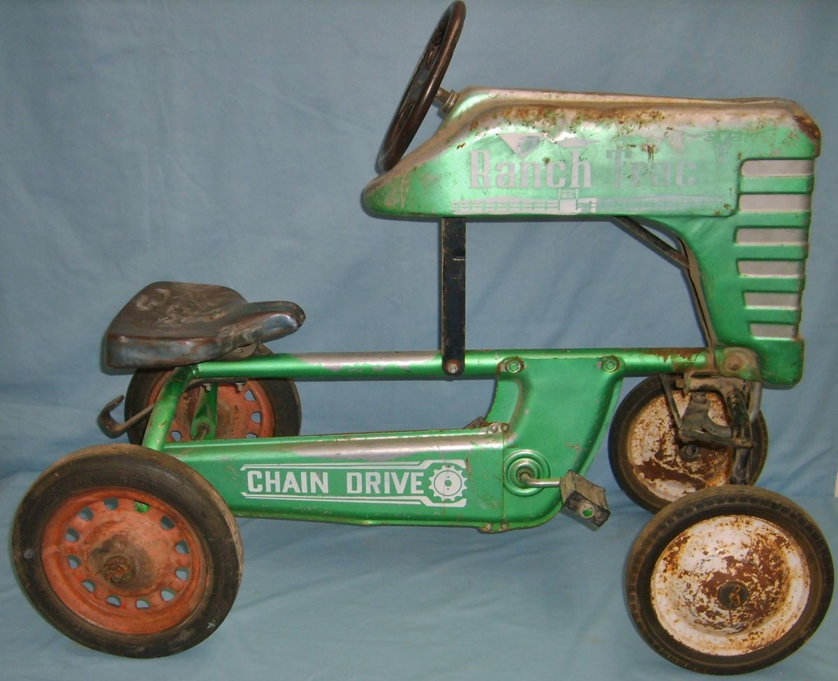 AMF Ranch Trac, antique pedal tractor, chain drive, 26”H x 34”W, light