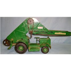 MODEL TOYS conveyor boom truck, broken conveyor belt, 22”L x 13”H