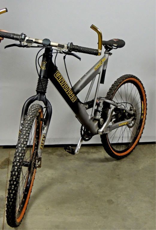 cannondale super v 900 mountain bike