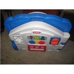 LITTLE TIKE PLAY CENTER