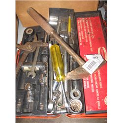 CHIPPING HAMMER & SOCKET SETS