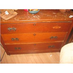 VINTAGE 3DR DRESSER VINTAGE 3DR DRESSER