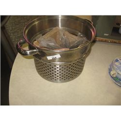 STRAINER & CUTLERY