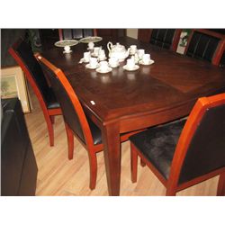 MAHOGANY DININD TABLE & LEAF