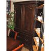 Image 1 : WARDROBE