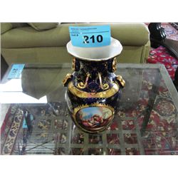 Fine porcelain japan style vase