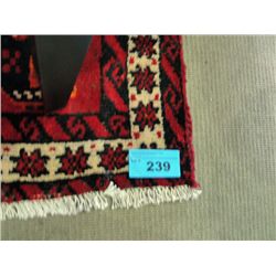 Hand knotted persian area rug