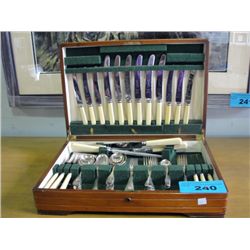 Vintage english cutlery set with box