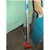 Image 1 : Floor scraper