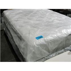 Queen size mattress and boxspring set