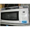 Image 1 : Kenmore white built in microwave oven
