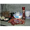 Image 1 : Shelf lot of misc items; plates, decorative items