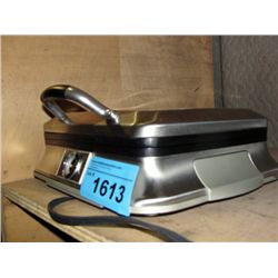 Cuisenart waffel maker