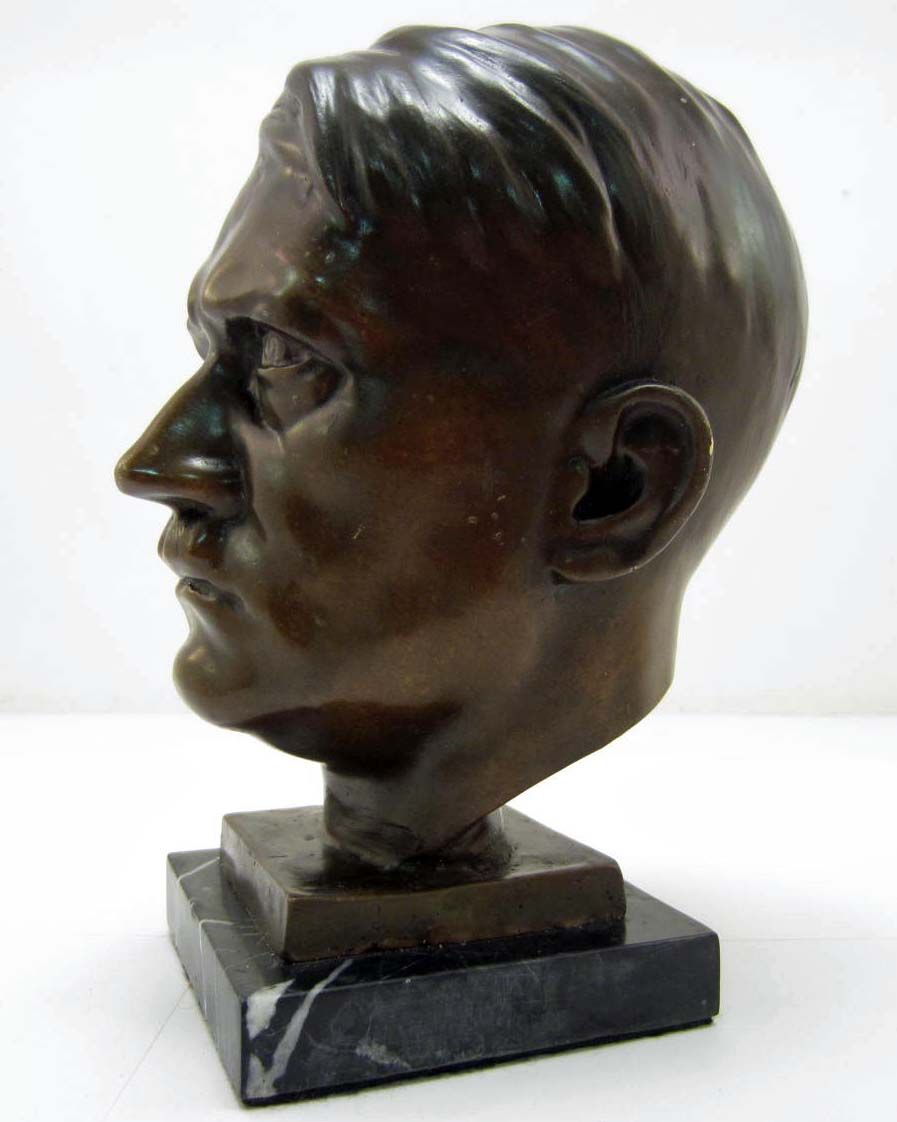 GERMAN NAZI DICTATOR ADOLF HITLER BRONZE BUST STATUE