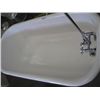 Image 2 : CAST IRON TUB WITH SHOWER