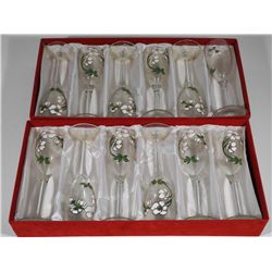 12 Perrier Jouet France Champagne Flutes
