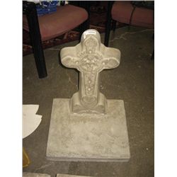 CONCRETE - LARGE CROSS WITH BASE