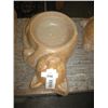 Image 1 : CONCRETE - CAT DISH