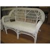 Image 1 : WHITE WICKER LOVE SEAT