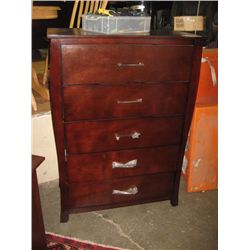 DRESSER - NEW - 5 DR