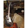 Image 1 : GUITAR STAND