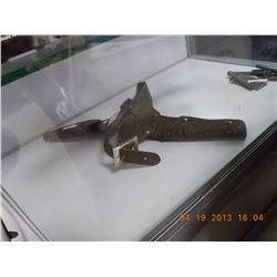 CHILD'S TOY WESTERN DOUBLE HOLSTER GUN BELT