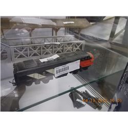 CN RAIL MODEL TRAIN ENGINE