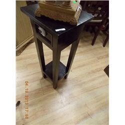 MAHOGANY SIDE TABLE - NEW - 1 DRAWER