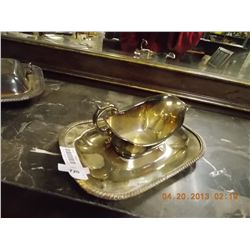 GRAVY BOAT & TRAY - SP