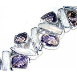 Biwa Pearl and Amethyst Bracelet