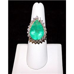 14K GOLD DIAMOND AND EMERALD RING