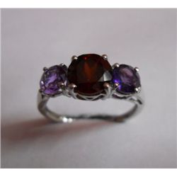 2.090g Ring of Garnet and Amethyst Sterling Silver