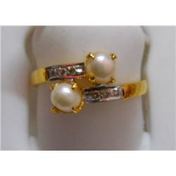 Ring of Diamond 0.06 Ctw,Pearl 0.93 Ctw in 1.59g 14kt Yellow Gold