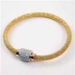 Elegant Bangle Creation Diamonds High Quality Item 18k