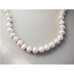 Beautiful Culture Pearl 11mm Necklace 17"