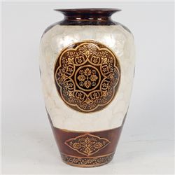  INSIGNIA CAPICE SHELL VASE 