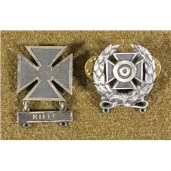 WWII MARKSMAN BADGE WITH RIFLE BAR (BOTH STERLING)